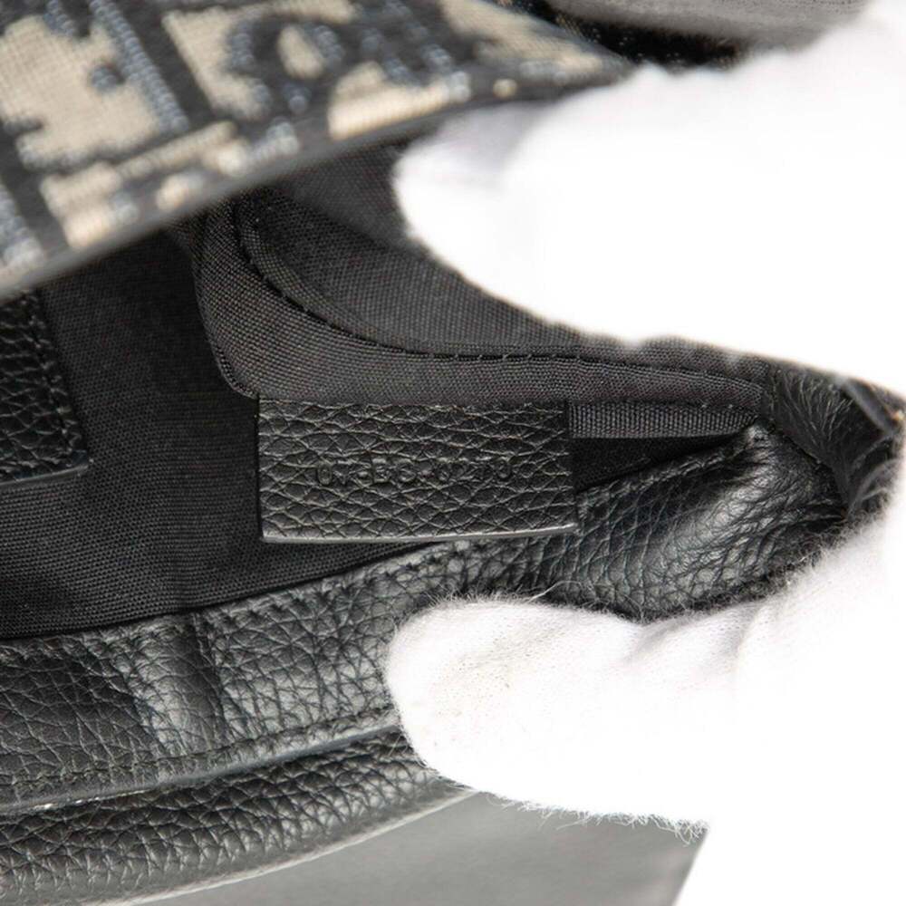 CHRISTIAN DIOR Black Leather Shoulder Bag - Picture 6 of 6